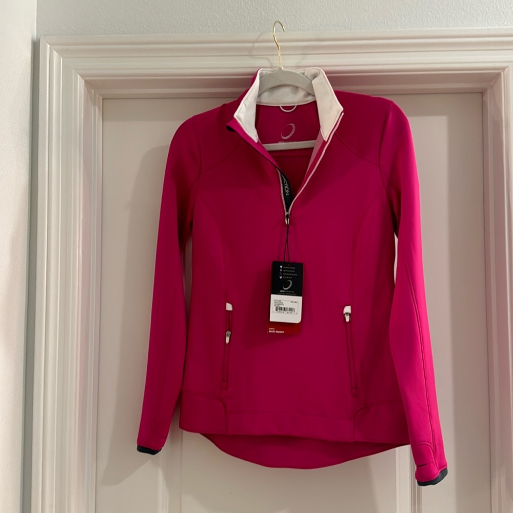 Fuchsia zero restriction pull over new with tags